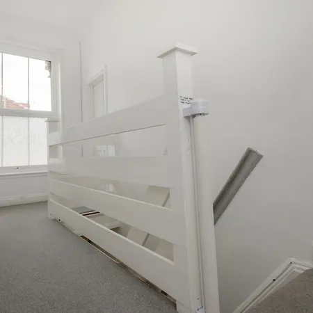 Stylish 91sqm Victoria 2 Bedroom Апартаменты Бристоль