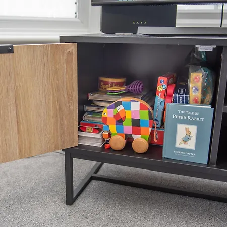 Stylish 91sqm Victoria 2 Bedroom Bristol