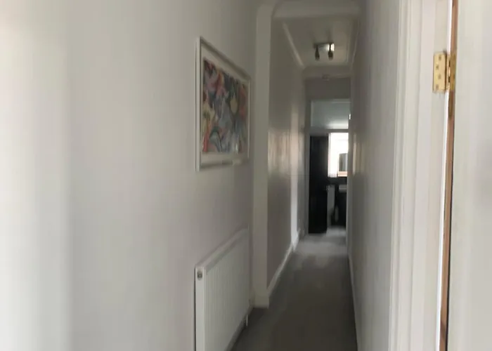 Stylish 91sqm Victoria 2 Bedroom Bristol