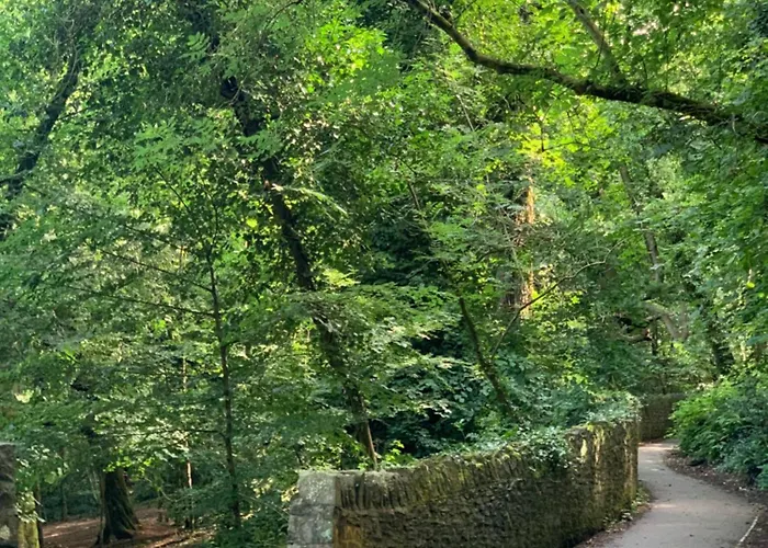 Stylish 91sqm Victoria 2 Bedroom