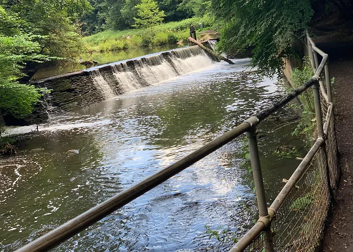 Stylish 91sqm Victoria 2 Bedroom Bristol