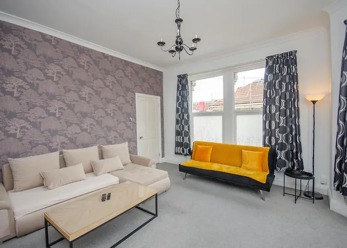 Stylish 91sqm Victoria 2 Bedroom