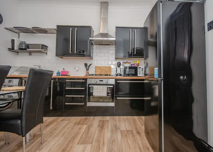 Stylish 91sqm Victoria 2 Bedroom Lejlighed