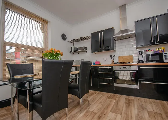 Stylish 91sqm Victoria 2 Bedroom